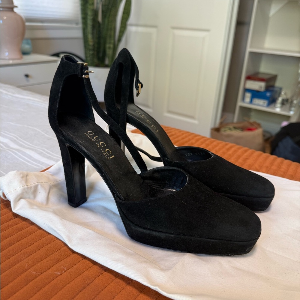 Gucci Women's Vintage Platform Black Suede Heels